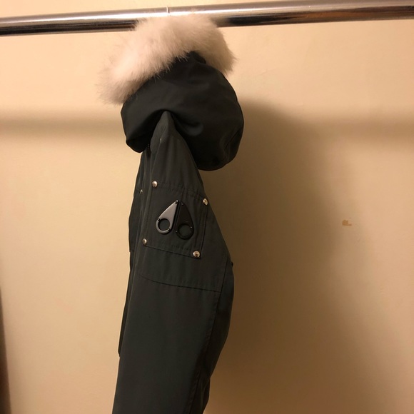 MOOSE KNUCKLES BOMBER JACKET - Picture 7 of 7